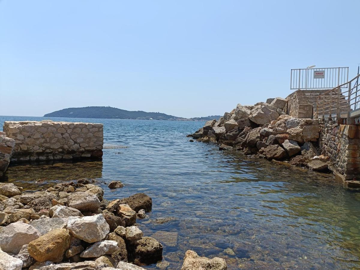 Le Cote D'Azur Hotel ตูลง ภายนอก รูปภาพ